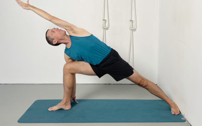 Utthita Parsvakonasana (Extended Side Angle Pose): A Comprehensive Guide