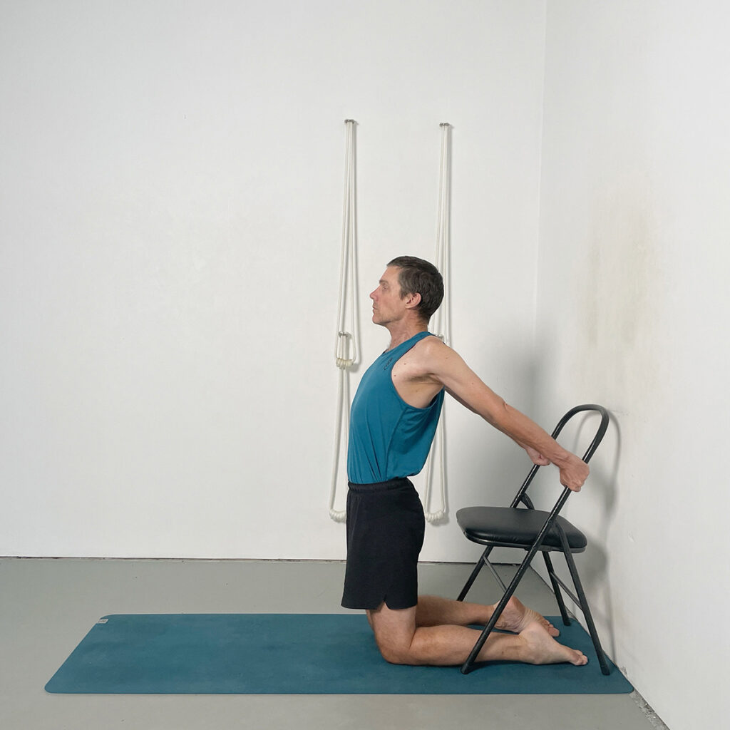 ustrasana variation for shoulders and upper back