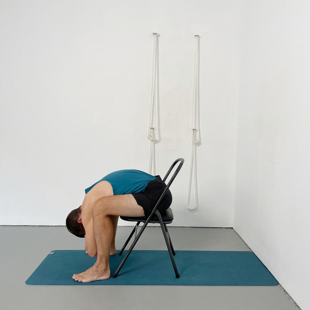 chair malasana