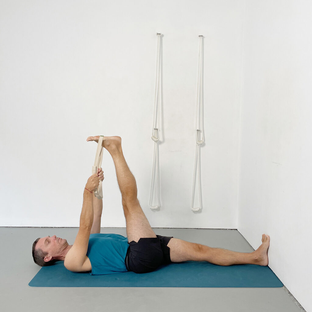 supta padangusthasana
