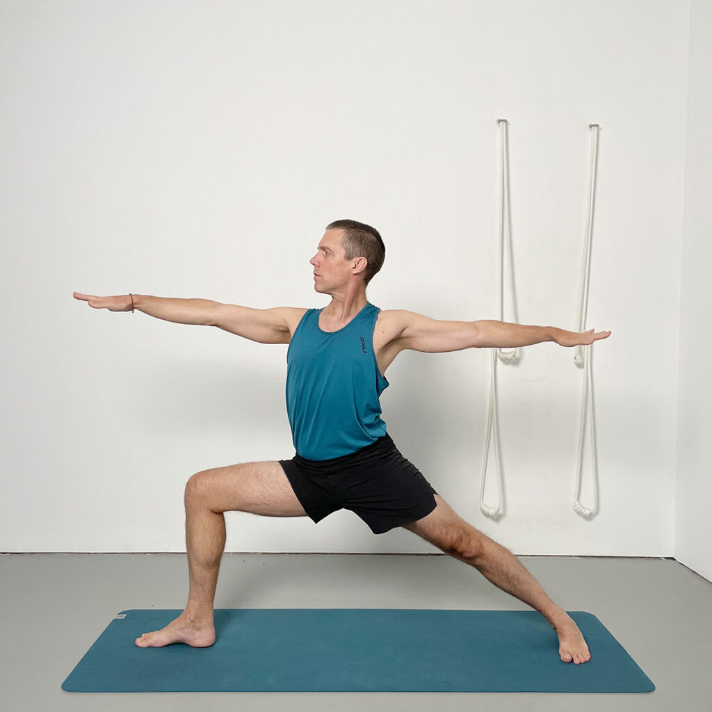 virabhdrasana 2 warrior 2